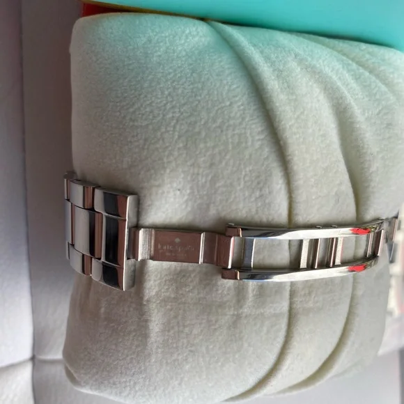 Ladies Kate Spade Watch - Picture 4 of 5